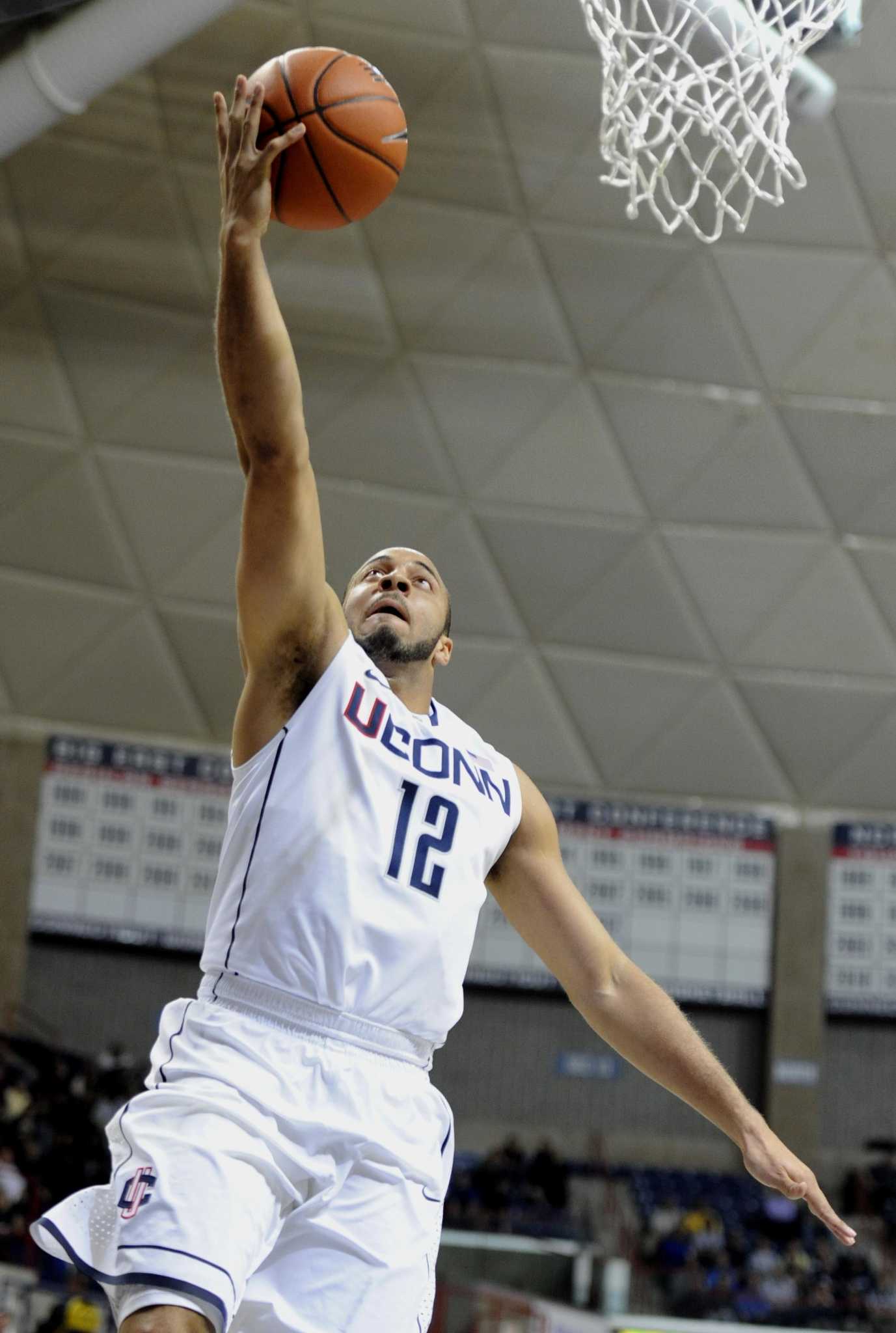 UCONN MEN'S BASKETBALL: Huskies Beat Wake Forest At The Paradise Jam ...