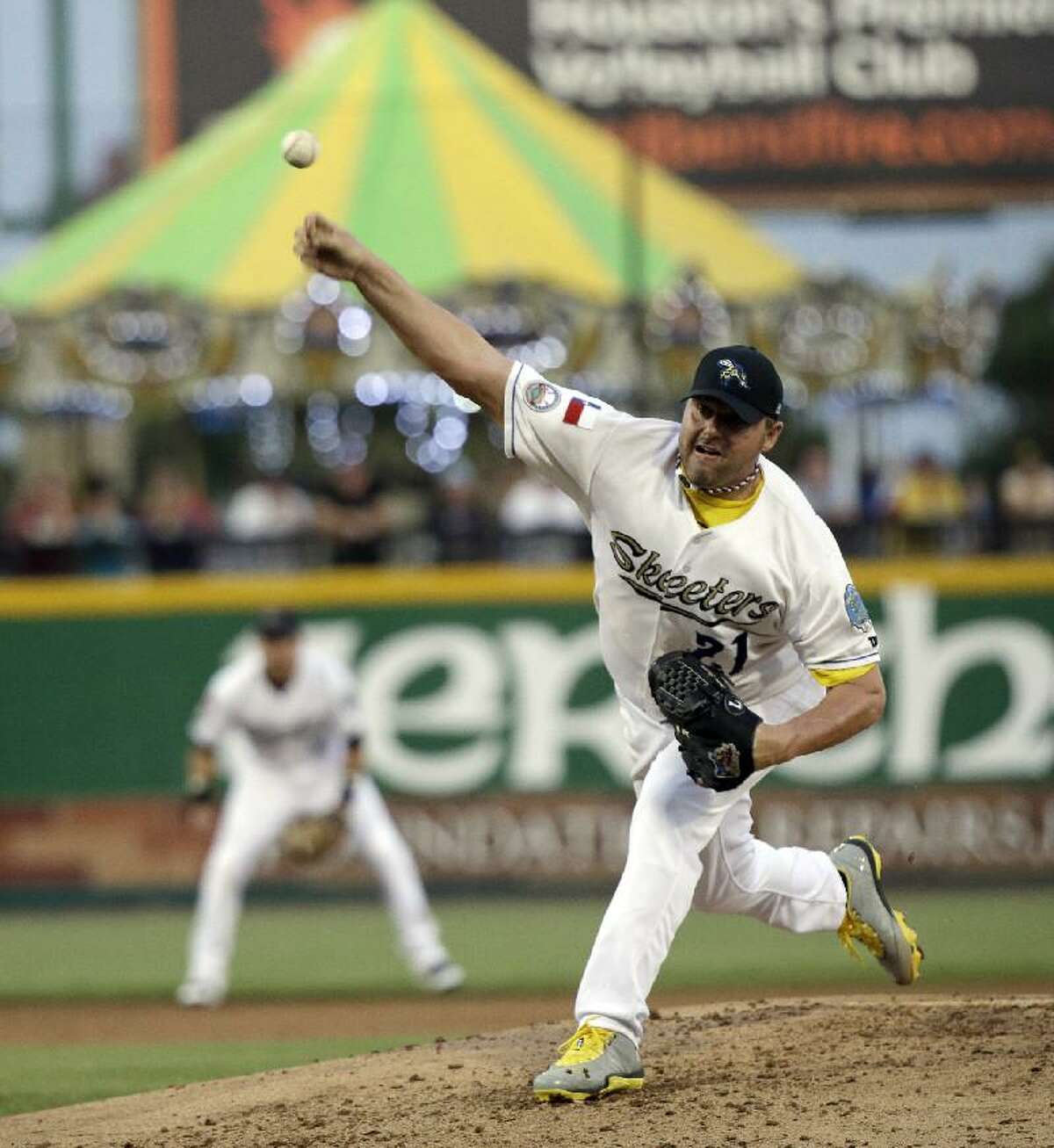 20 Roger Clemens Signs With The Houston Astros Press Conference