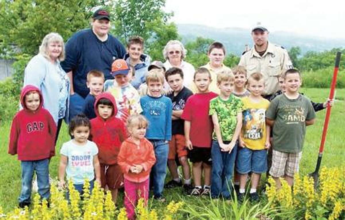 Munnsville Cub Scouts plant memorial garden