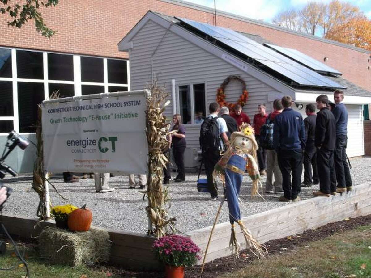 Connecticut officials unveil new EHouse and first green jobs report at