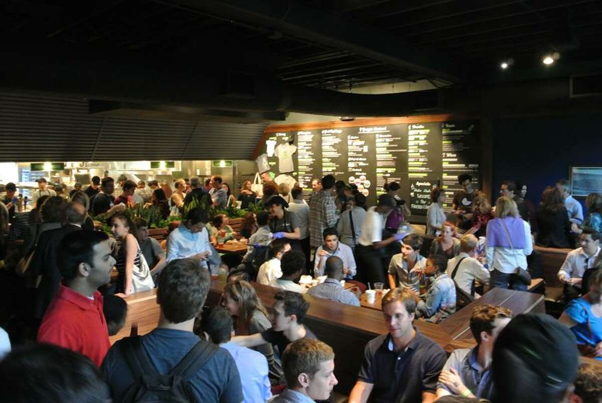 New Haven burger lore grows with arrival of the Shake Shack