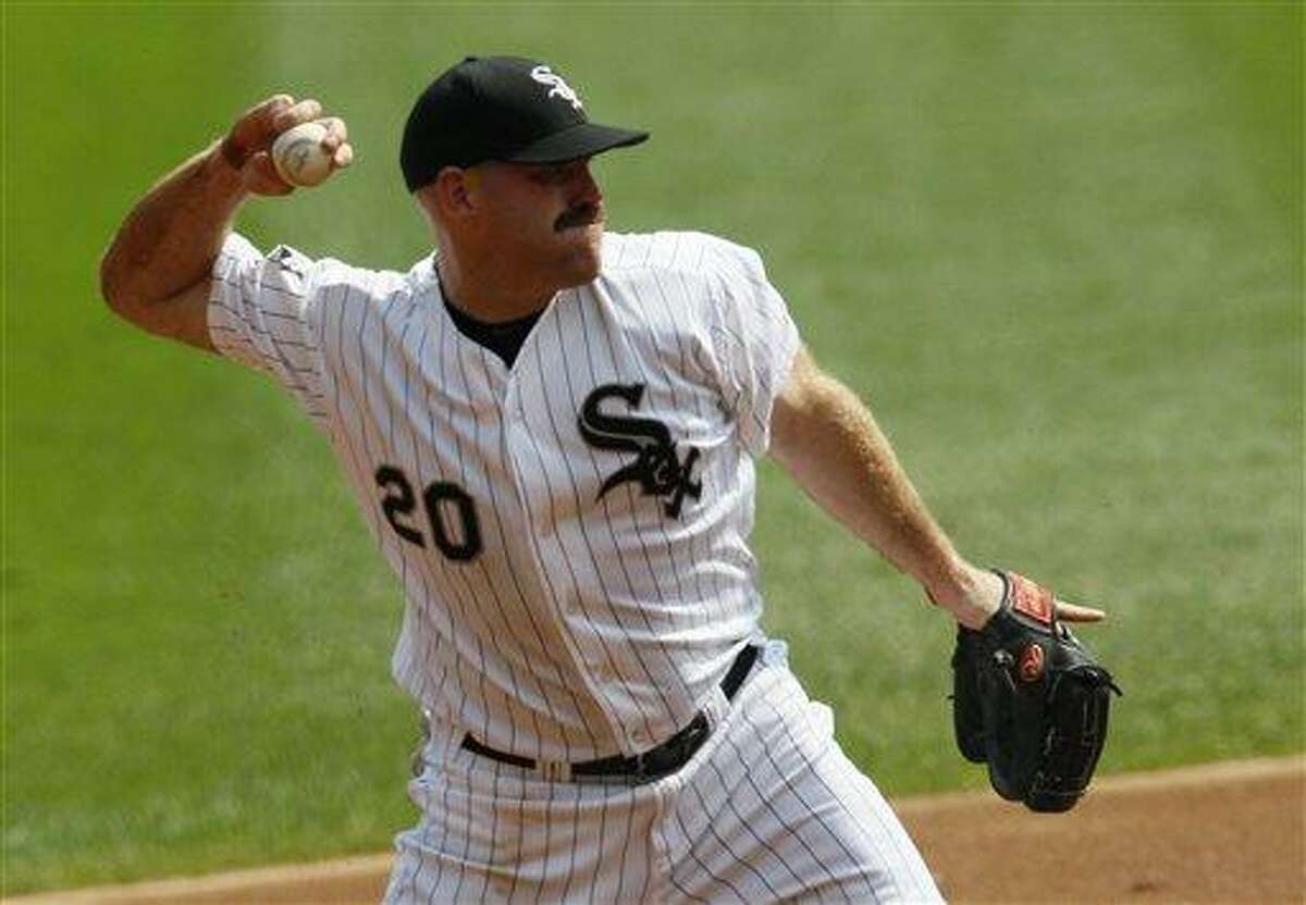 Youkilis traded from Red Sox to White Sox