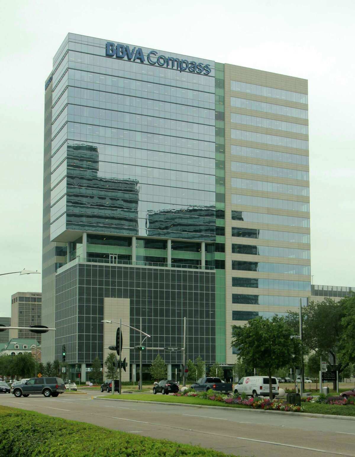 BBVA Compass Bancshares has its headquarters near Houston's Galleria. It has 1,400 local employees. ﻿