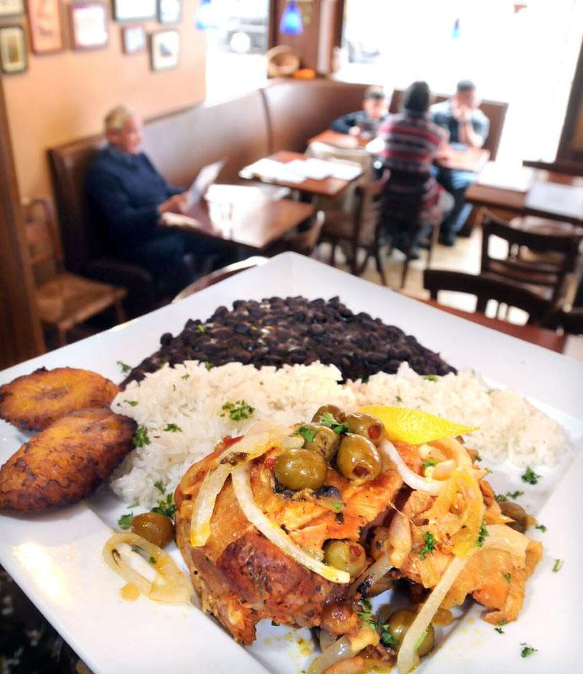 New Haven Eats Soul de Cuba Cafe supports nonprofits