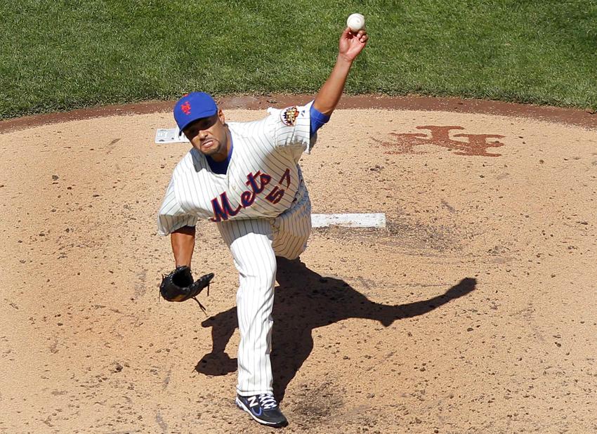 Left-hander Johan Santana throws off full mound for first time