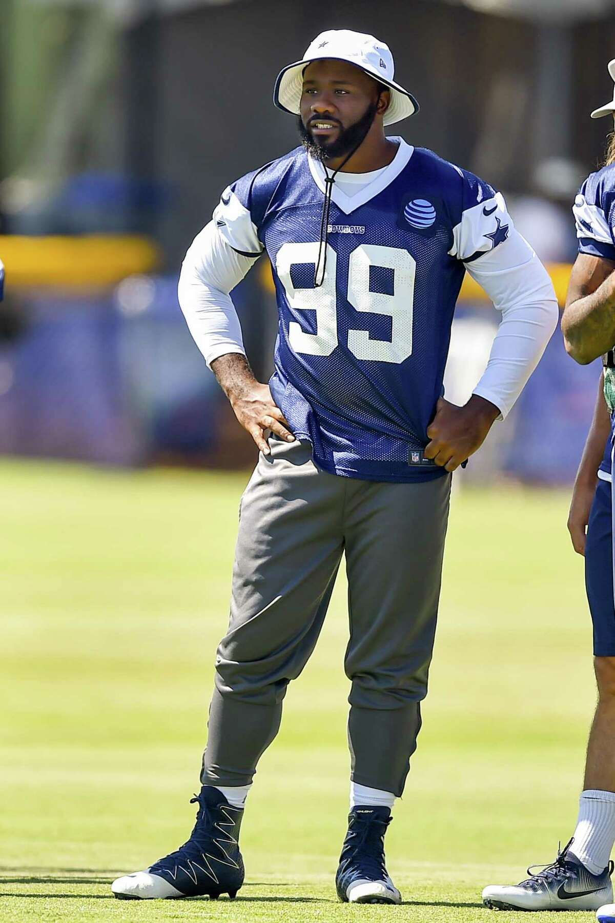 A source close to the situation told LMT on Thursday that the Cowboys player who joined the Laredo Swarm’s ownership group and saved the team’s 2017-18 season is second-year defensive end Charles Tapper. The 24 year old is a former fourth-round selection in the 2016 NFL Draft out of Oklahoma.