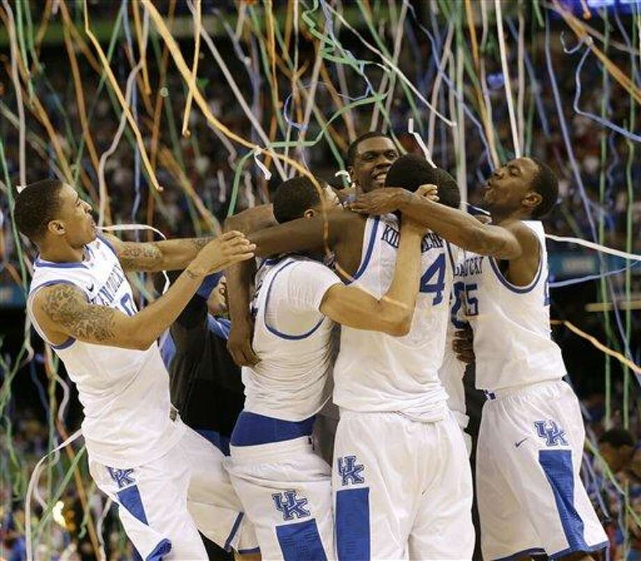 Ncaa Men S Basketball Kentucky Defeats Kansas For National Title