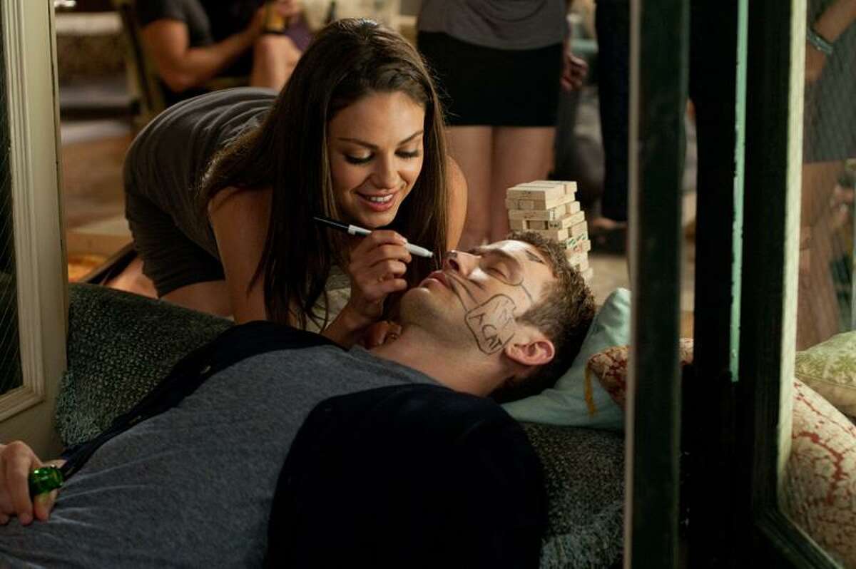 Friends With Benefits: Justin and Mila in the other, other sex-pals movie