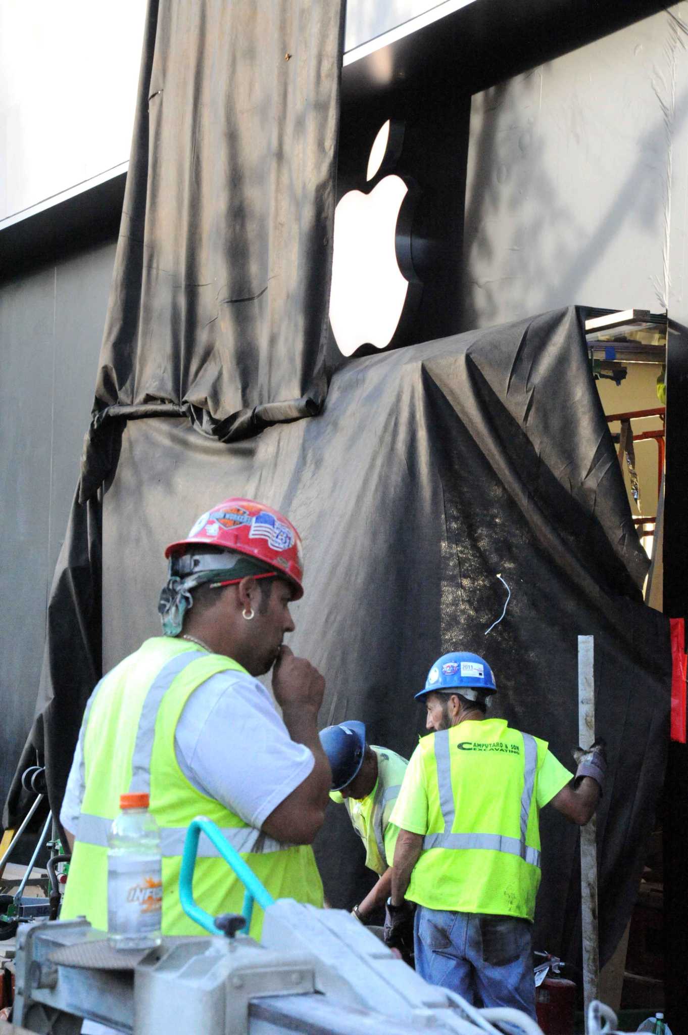 Apple store to open Saturday in New Haven