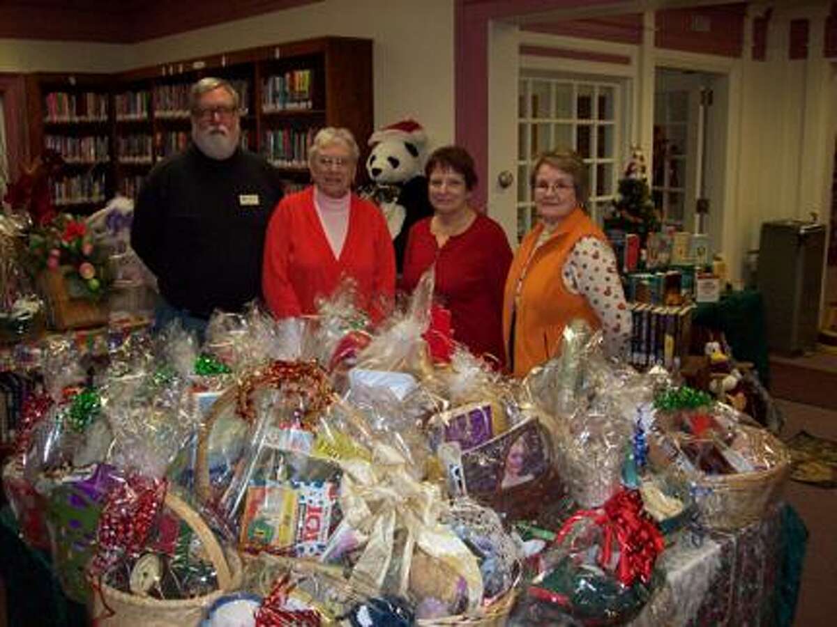 Holiday Basket Raffle benefits Oneida Library
