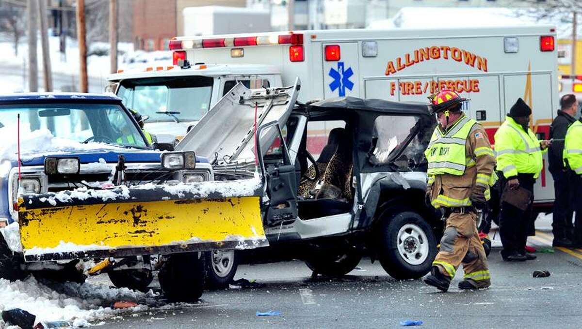 West Haven emergency personnel respond to a three vehicle accident on Rt. 1 in West Haven near the New Haven line on 1/12/2011.Photo by Arnold Gold/New Haven Register AG0399B