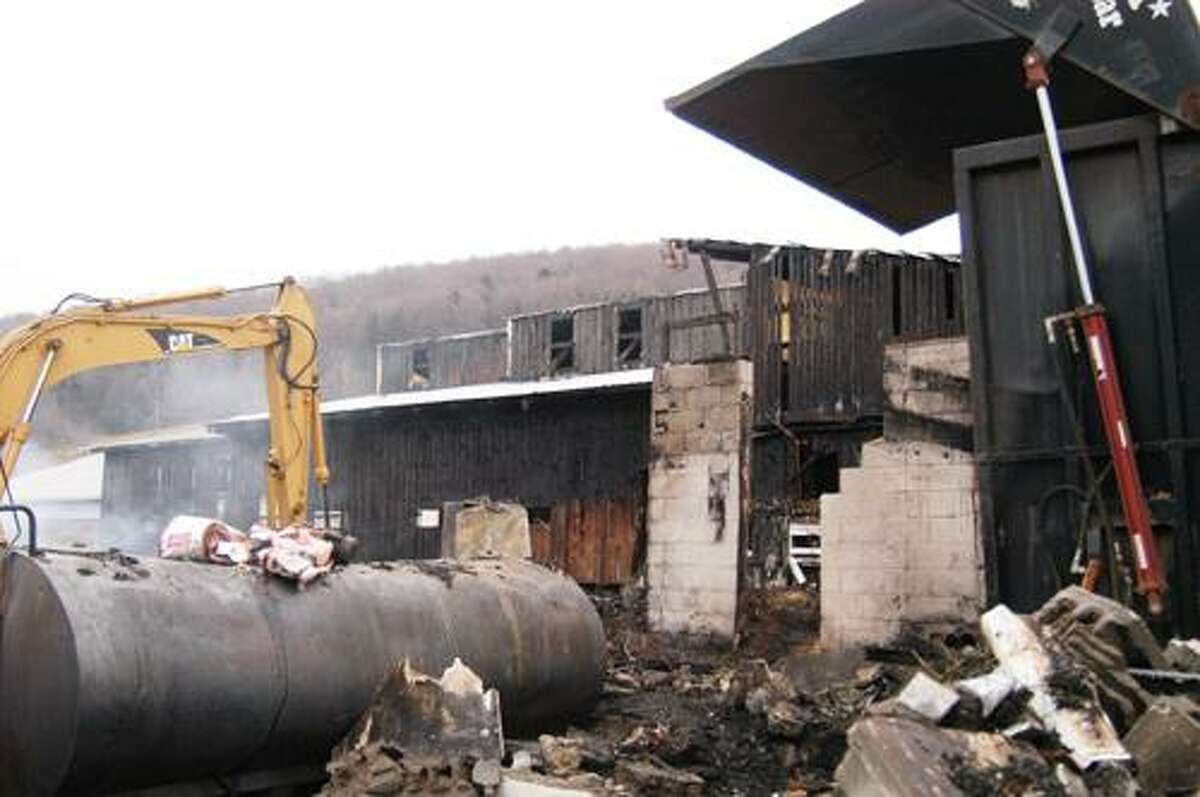 DeRuyter farm rebuilding barn