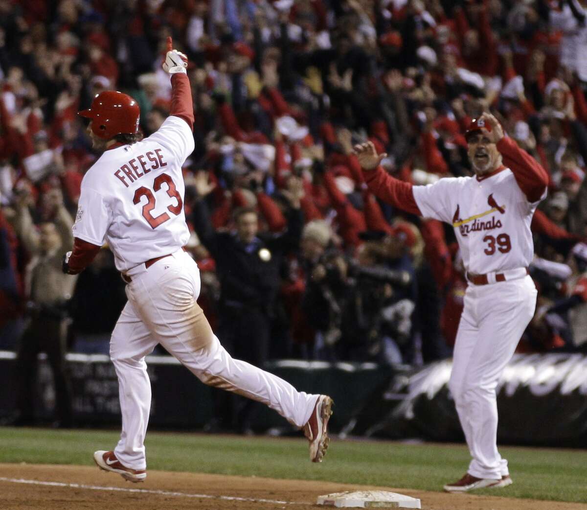 Freese HR wins 11-inning thriller for Cardinals 10-9 over Rangers