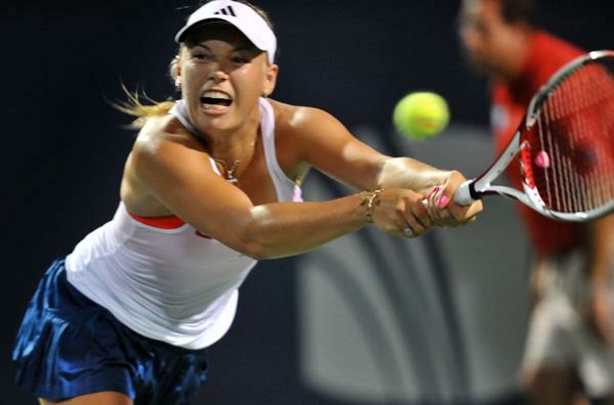 Caroline Wozniacki defeated Francesca Schiavone in the New Haven Open semifinals on Friday night at the Connecticut Tennis Center. (Melanie Stengel/Register)