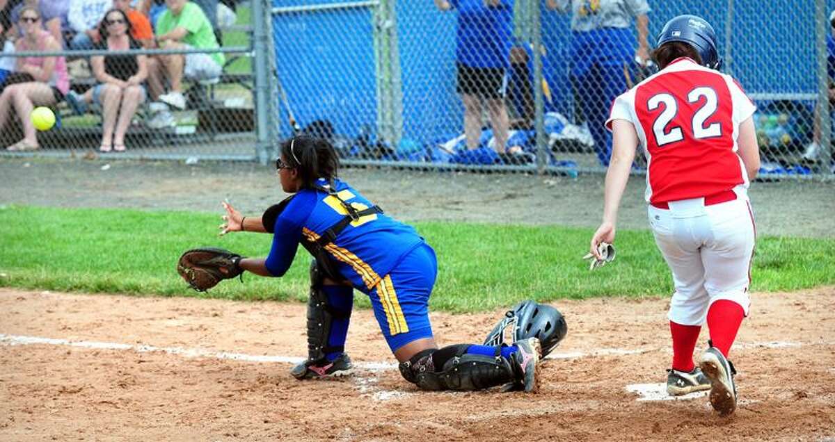 SOFTBALL Foran shuts out Bacon Academy for Class L title (videos)