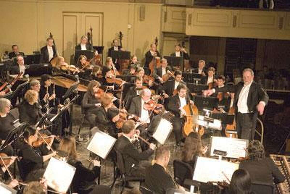 The New Haven Symphony Orchestra performing a concert at Woolsey Hall. (Harold Shapiro)