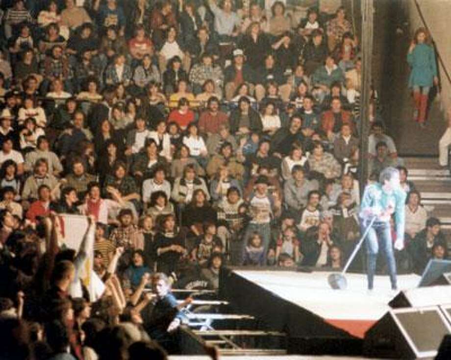 Late (great?) New Haven Coliseum is subject of CPTV documentary It's