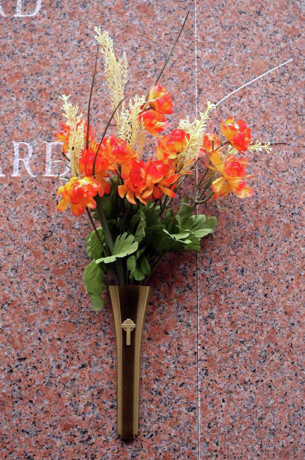 Man's temper flares over flower policy at crypts New Haven Register