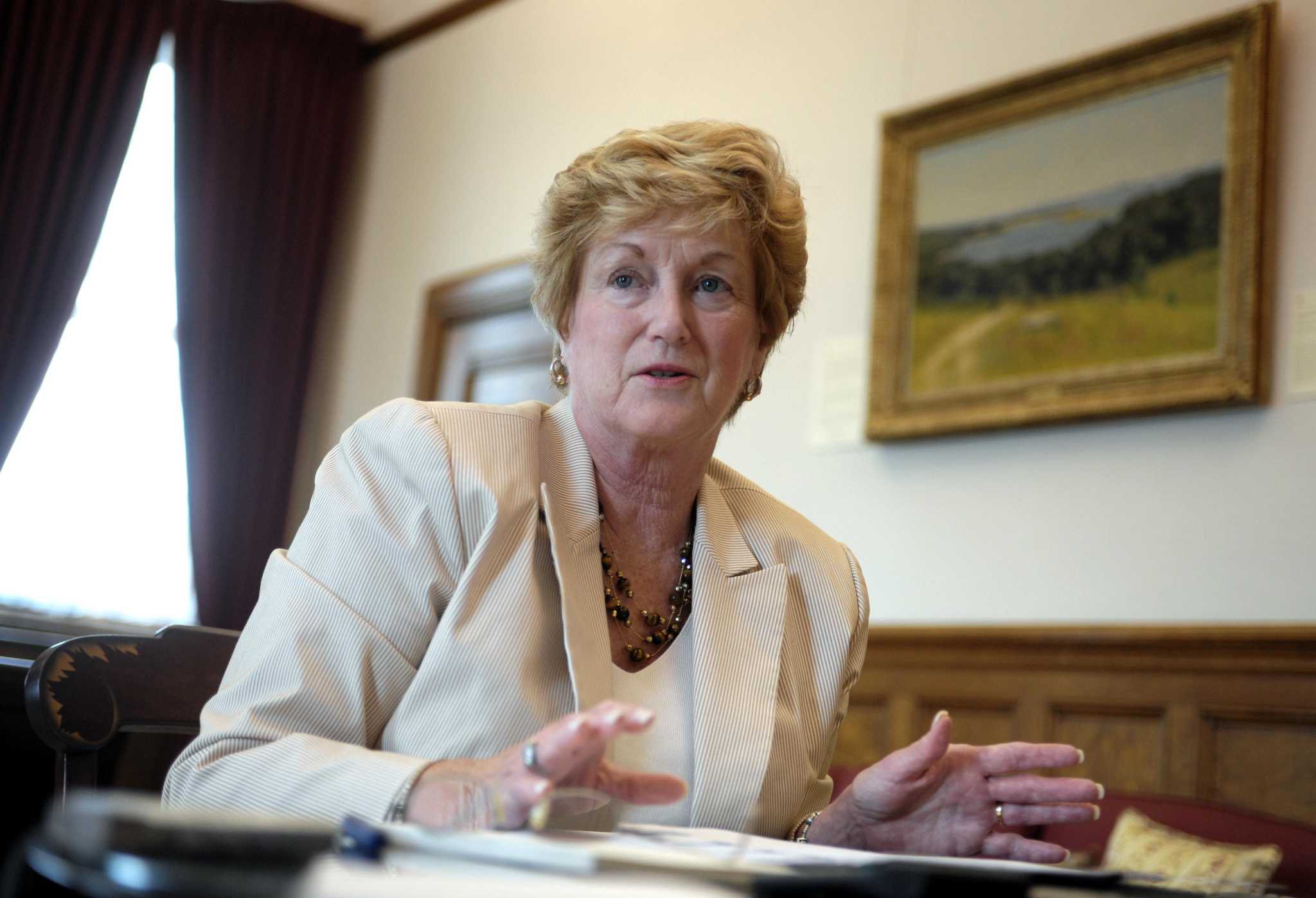 Rell to allow budget to become law