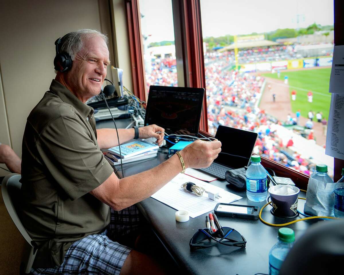 Larry Andersen in radio booth for the Philadelphia Phillies. (Copyright © 2017 The Phillies/Miles Kennedy)