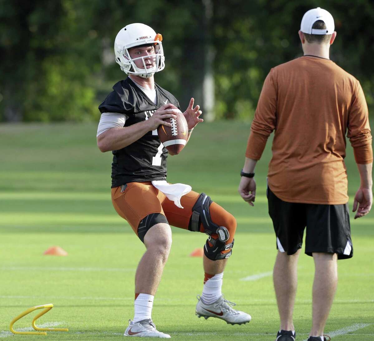 Texas QB Shane Buechele could be gametime decision against San Jose State