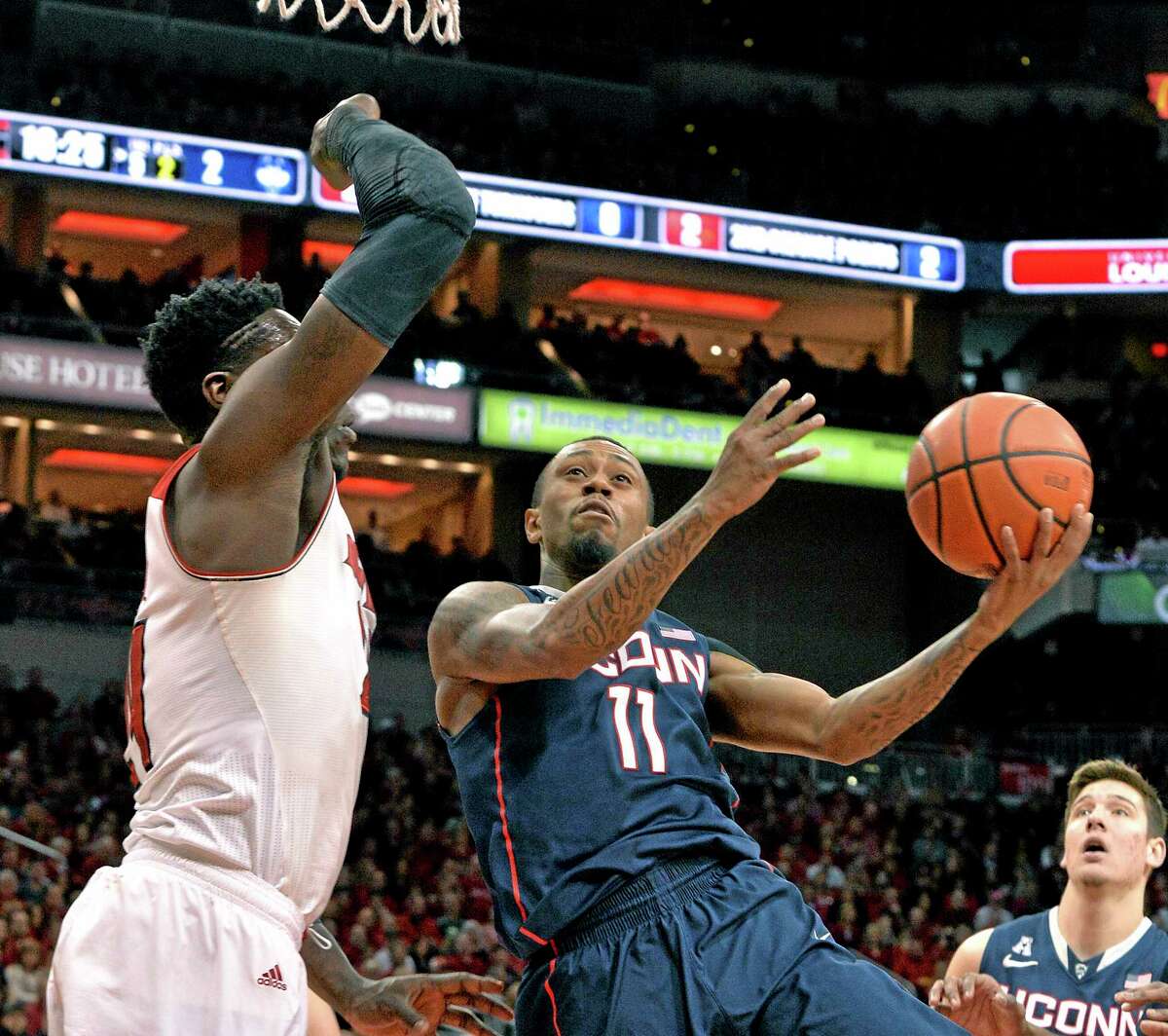 Louisville says farewell to its hoops home, too 