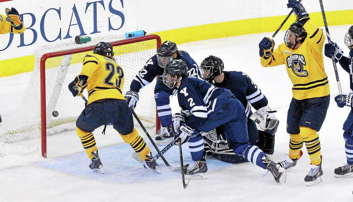 Quinnipiac's Bobcats hope to clinch the title at Frozen Four