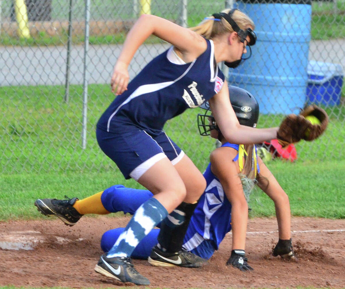 photos-ct-little-league-championship-softball-seymour-vs-pawcatuck