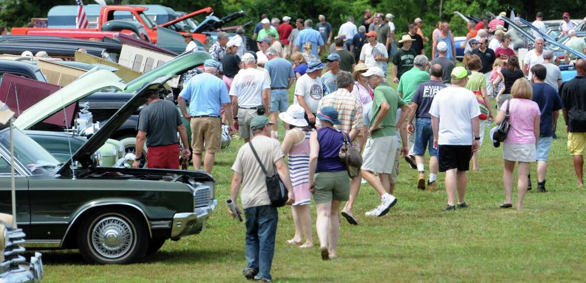 PHOTOS Vintage Car Show, Guilford