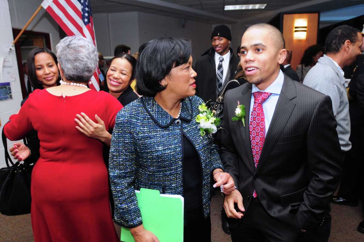 Toni Harp sworn in as 50th mayor of New Haven