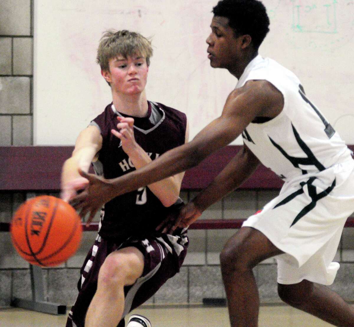Photos Hamden Hall vs. Hopkins Boys Basketball