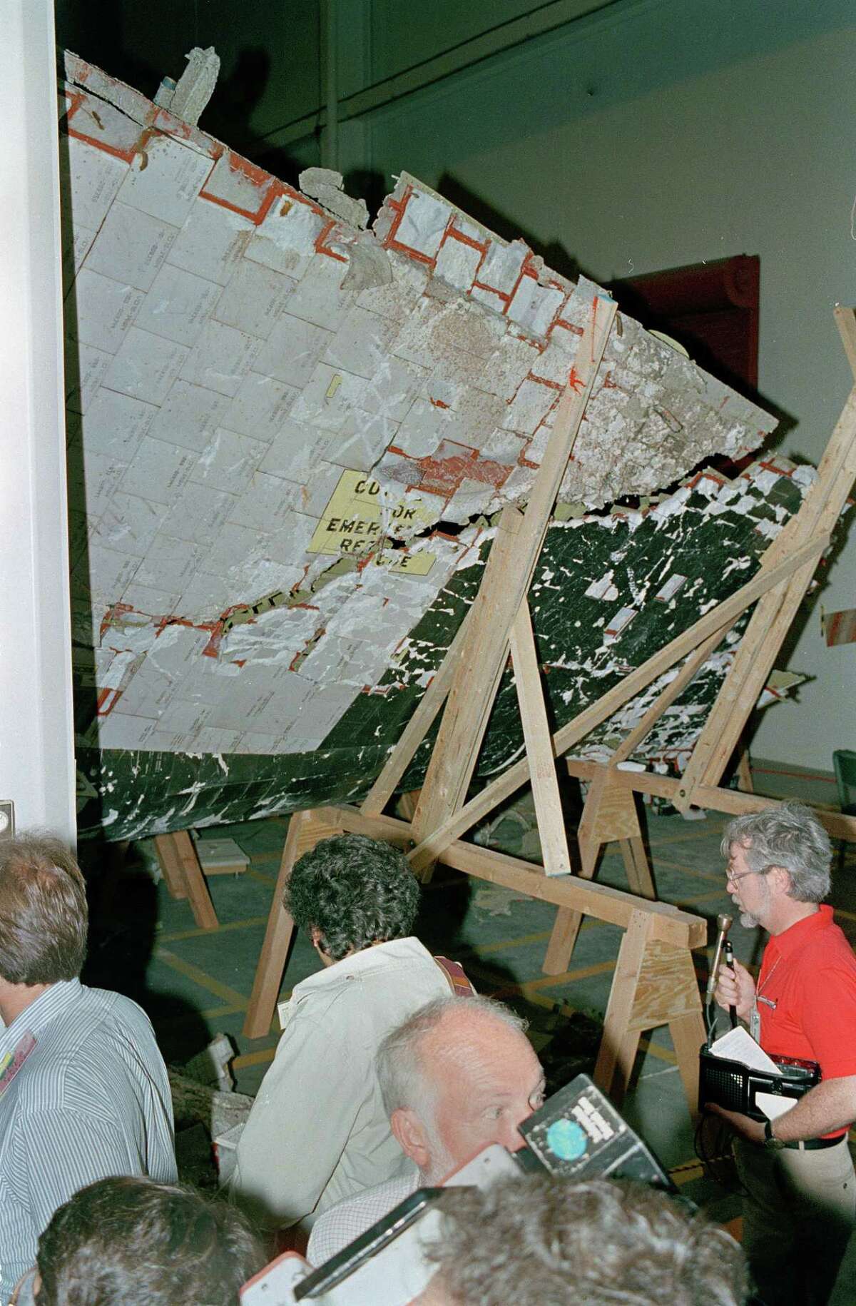 space shuttle challenger wreckage