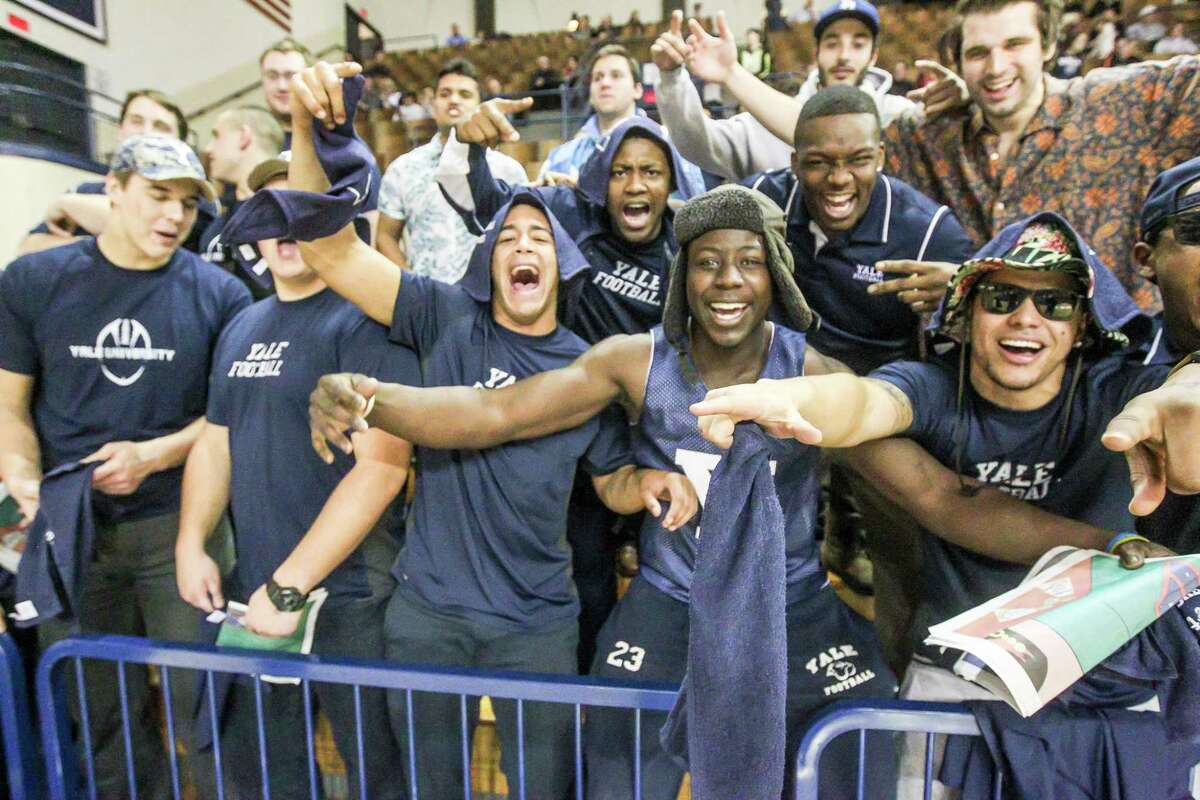 Photos Yale vs. Harvard men's basketball