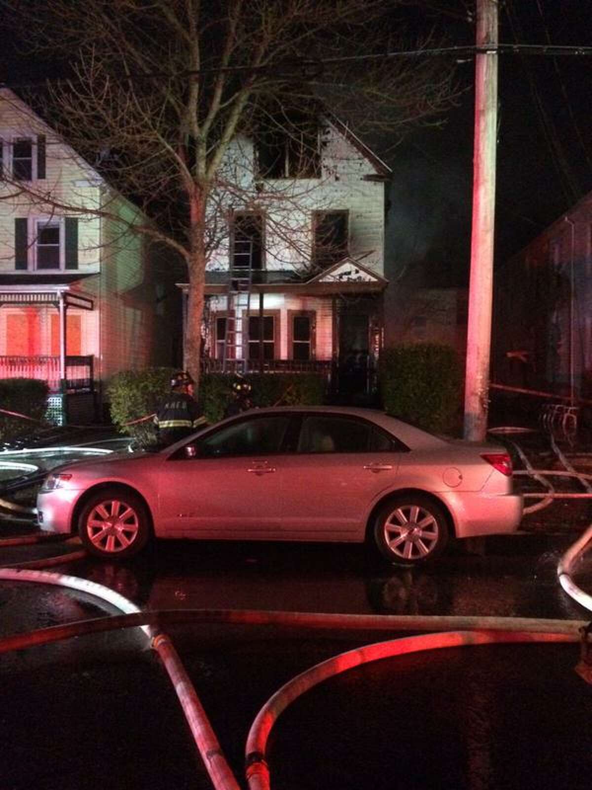 Mother Daughter Escape House Fire In New Haven