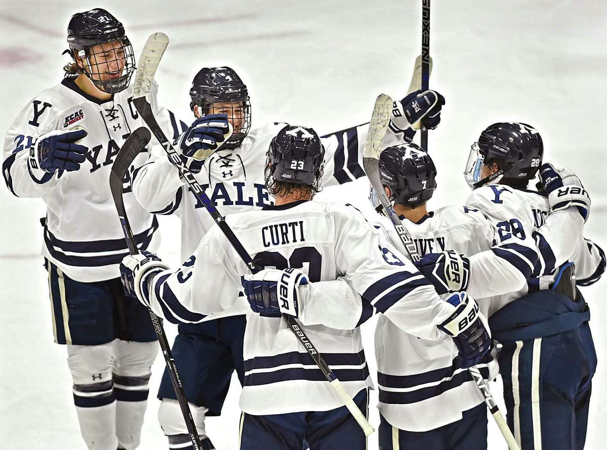 PHOTOS Yale hockey defeats RPI