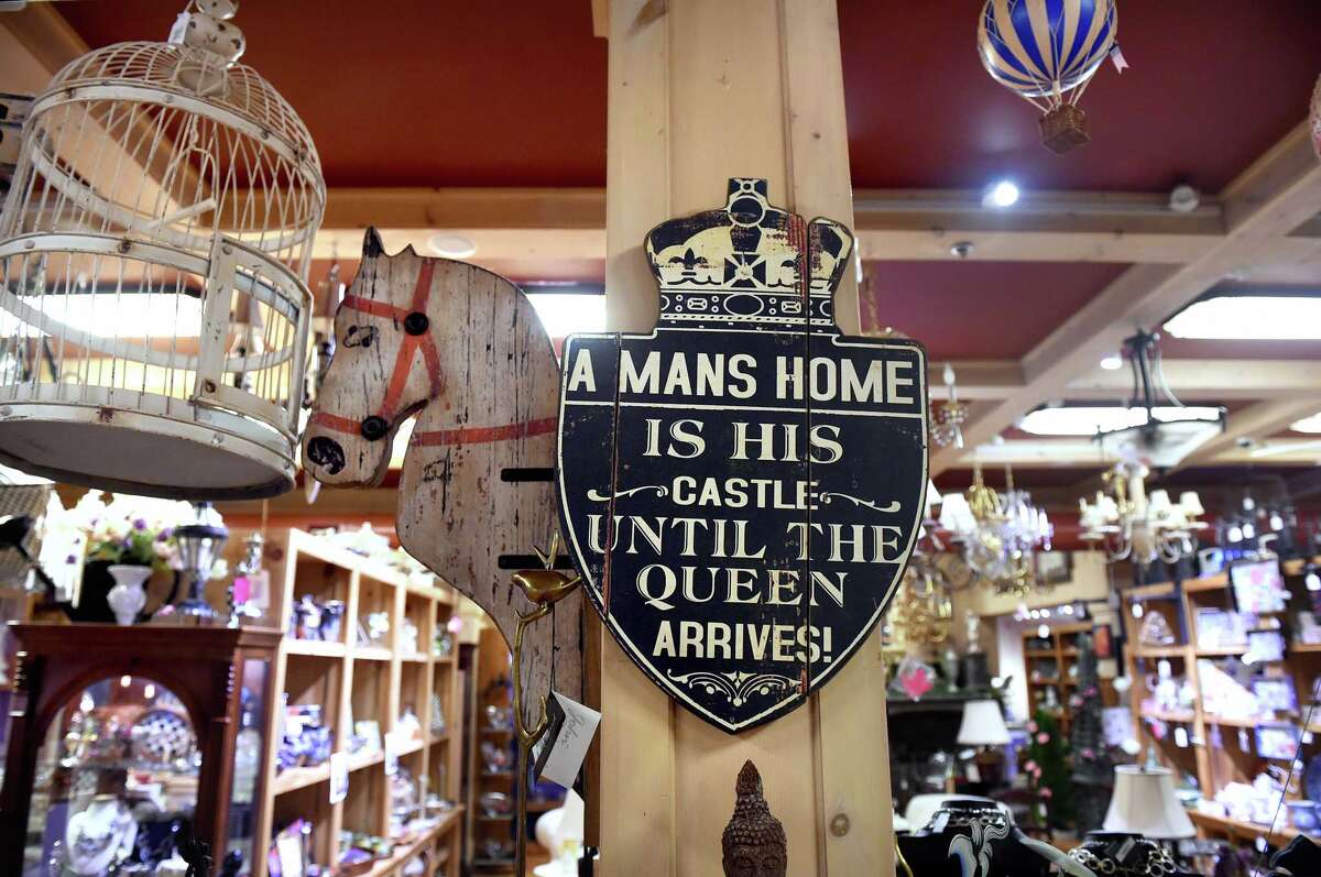 A little shopping and dining at Middlebury Consignment