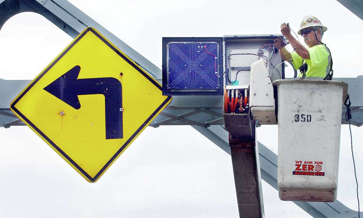 PHOTOS Working outdoors in the Middletown area