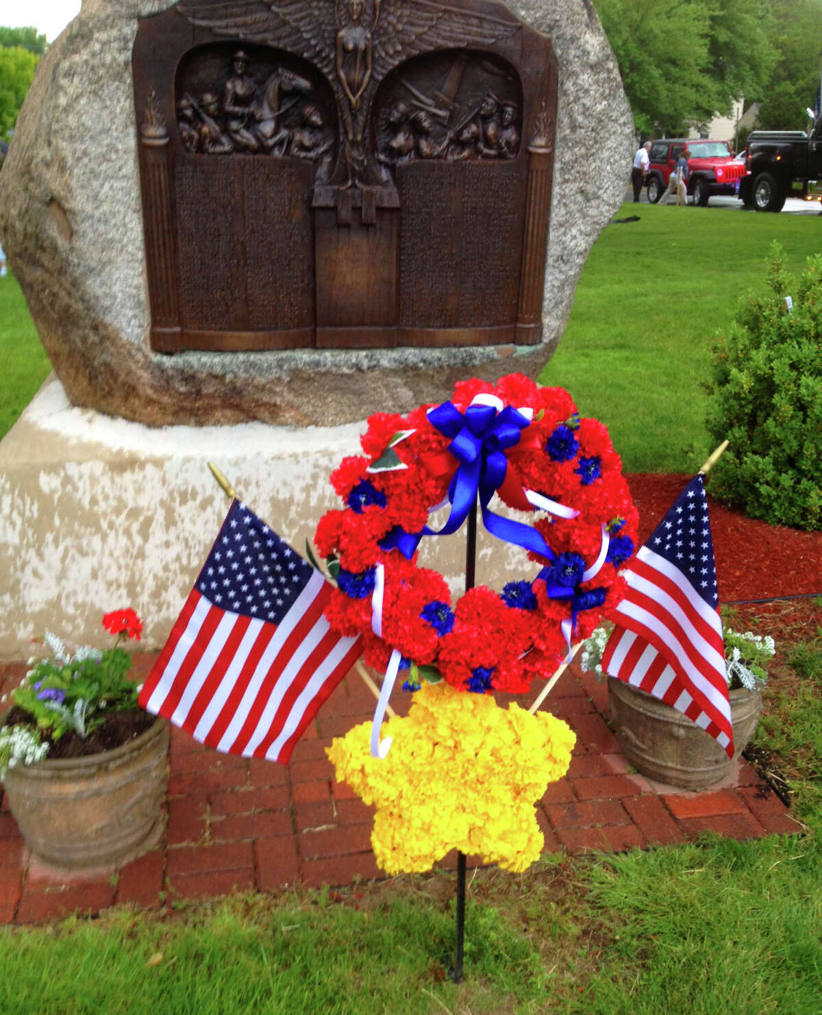 Cromwell’s Memorial Day parade a traditional, touching tribute