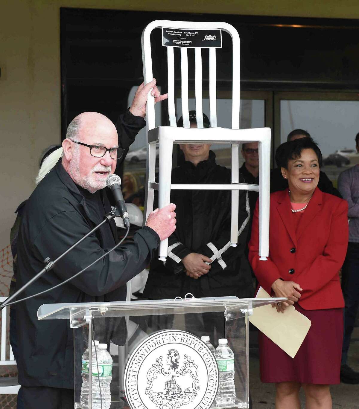 Jordan’s Furniture transforming former New Haven Register building