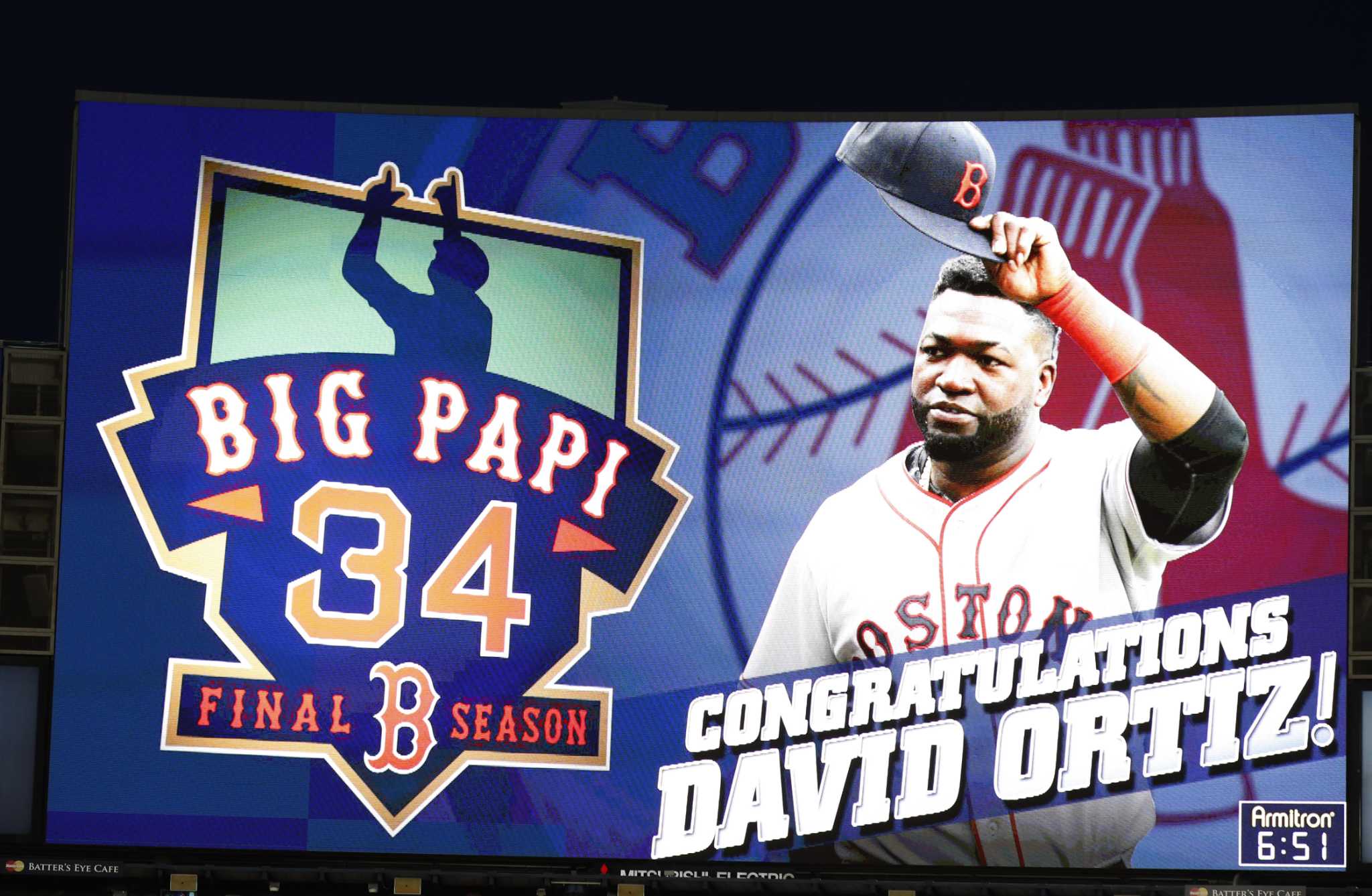 Fellow Dominican star David Ortiz salutes Pedro Martinez