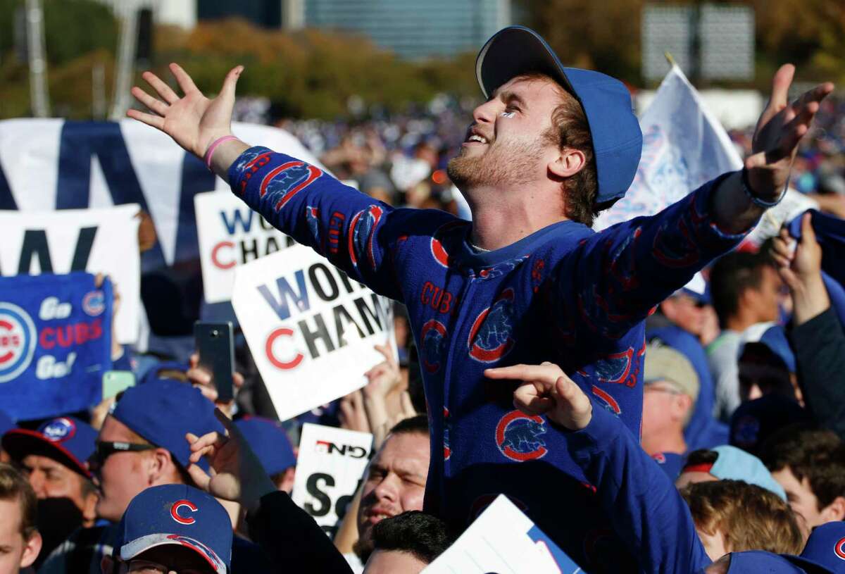 PHOTOS: Chicago Cubs World Series rally