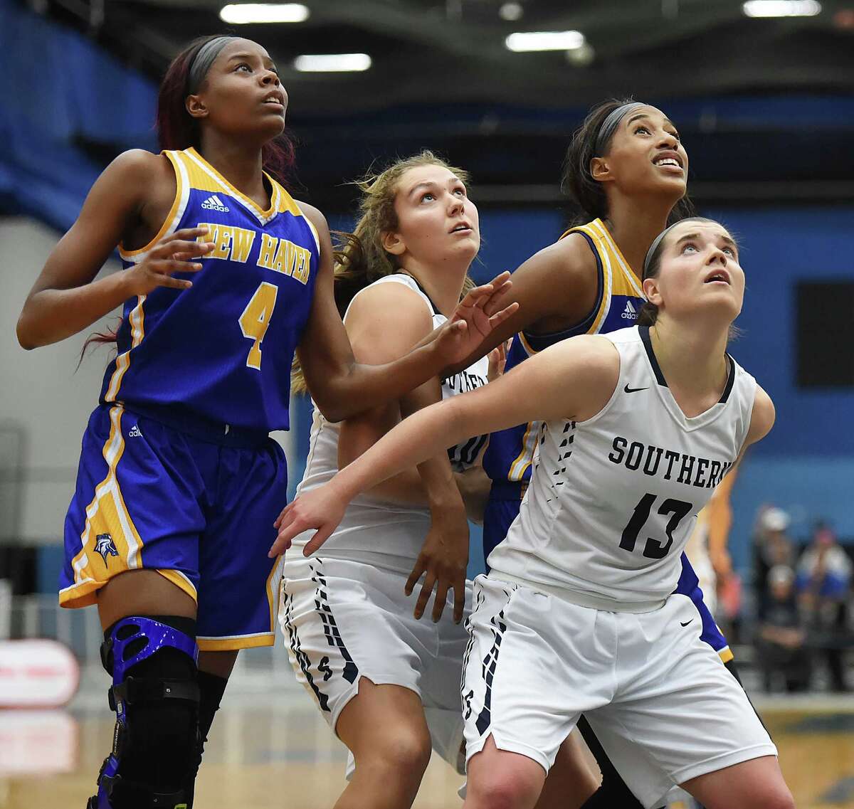 20163011ca SCSU vs. UNH Basketball
