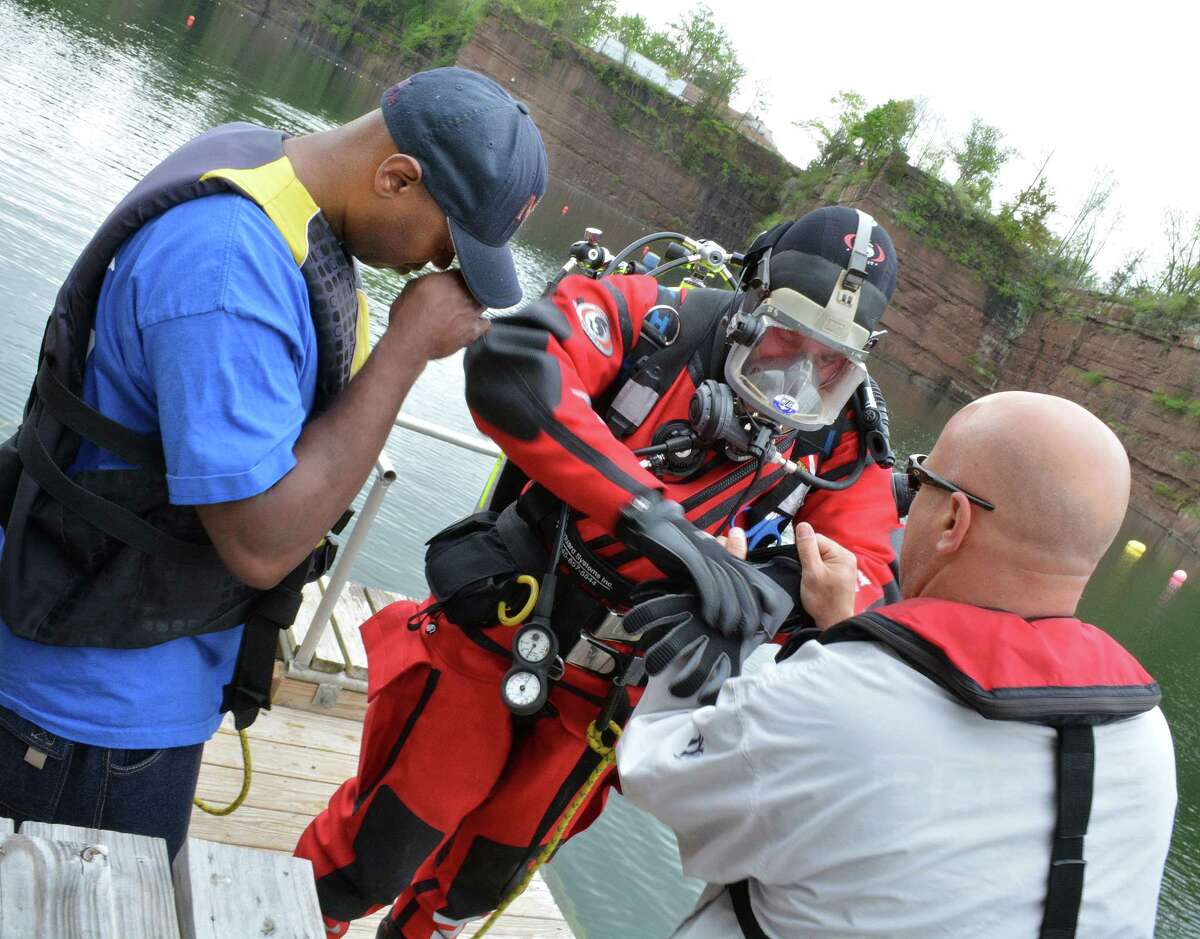 PHOTOS Middletown Fire Department dive team tests underwater camera