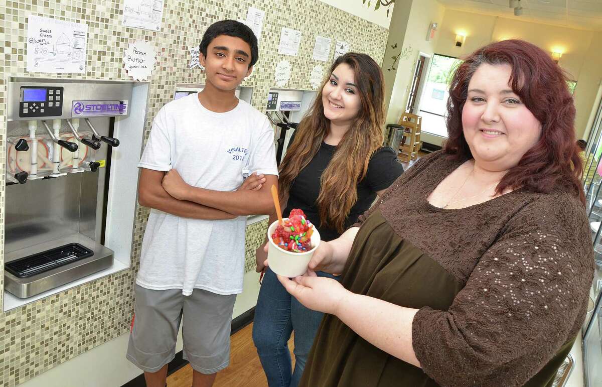 Organic, glutenfree frozen yogurt shop opens in Middletown