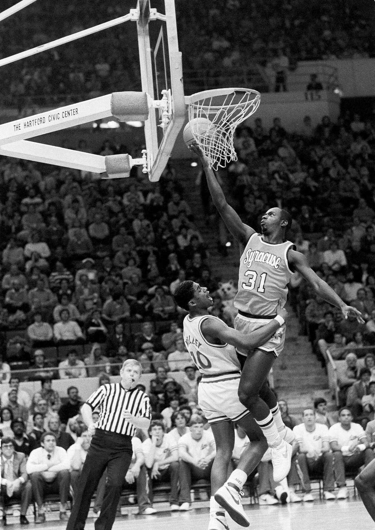 Latest UConnSyracuse men’s basketball bout pairs up two struggling teams