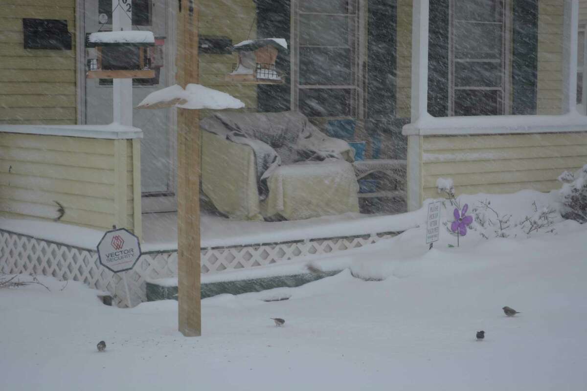 Middletown residents weather the snowstorm