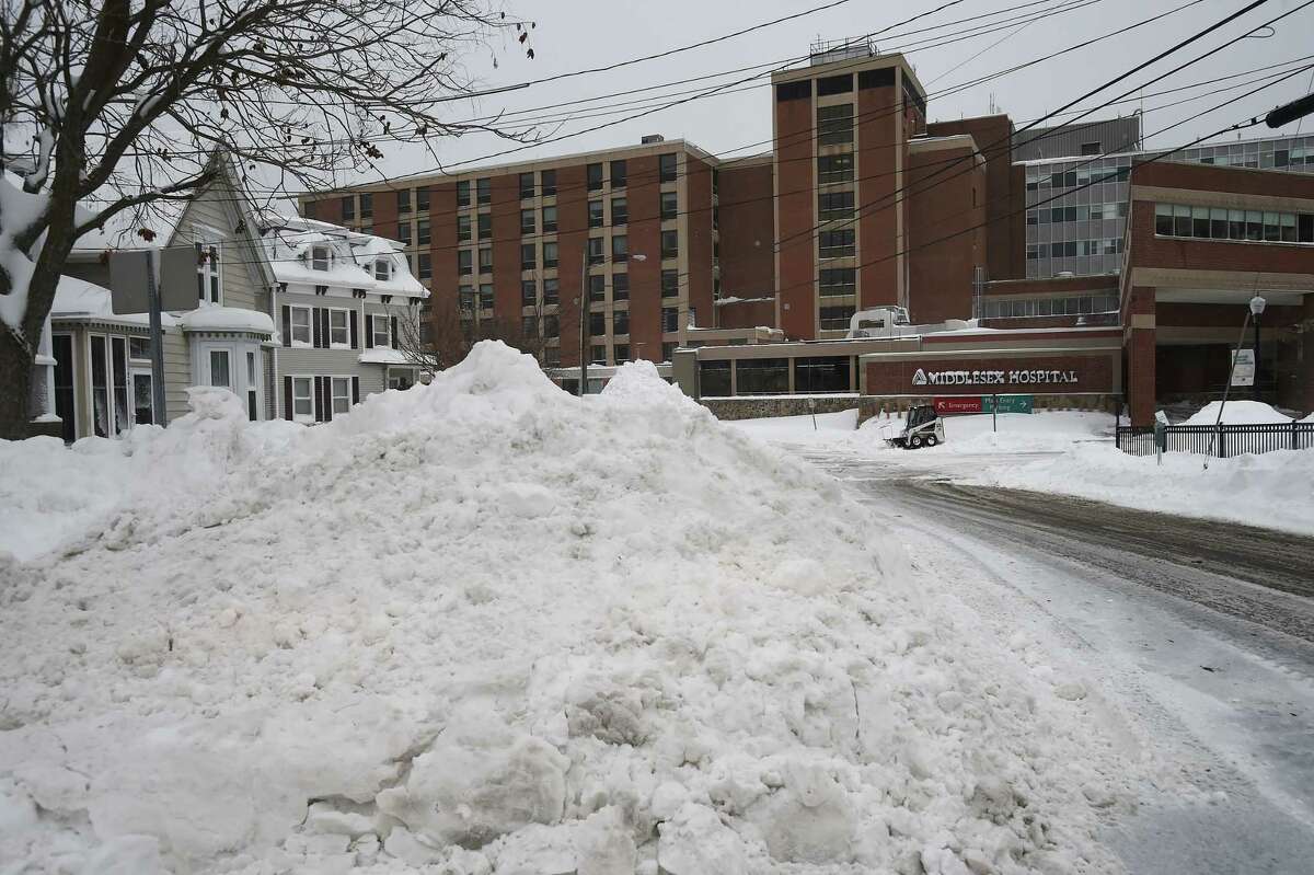 Middletown residents weather the snowstorm