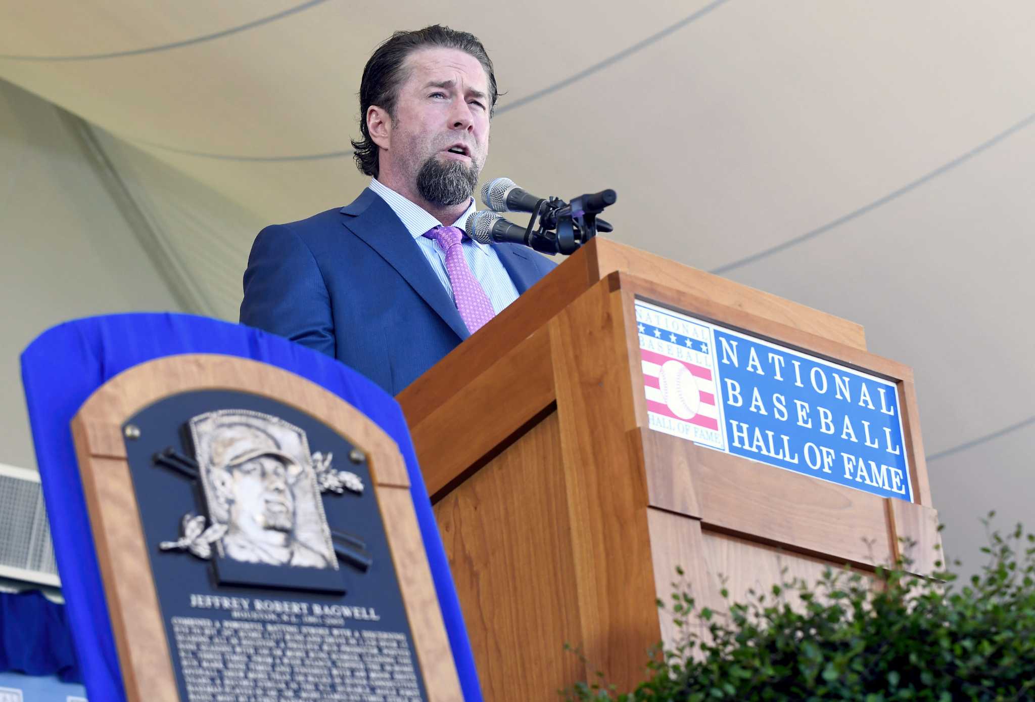 WATCH: Baseball Hall of Fame announcement, Bagwell could get in