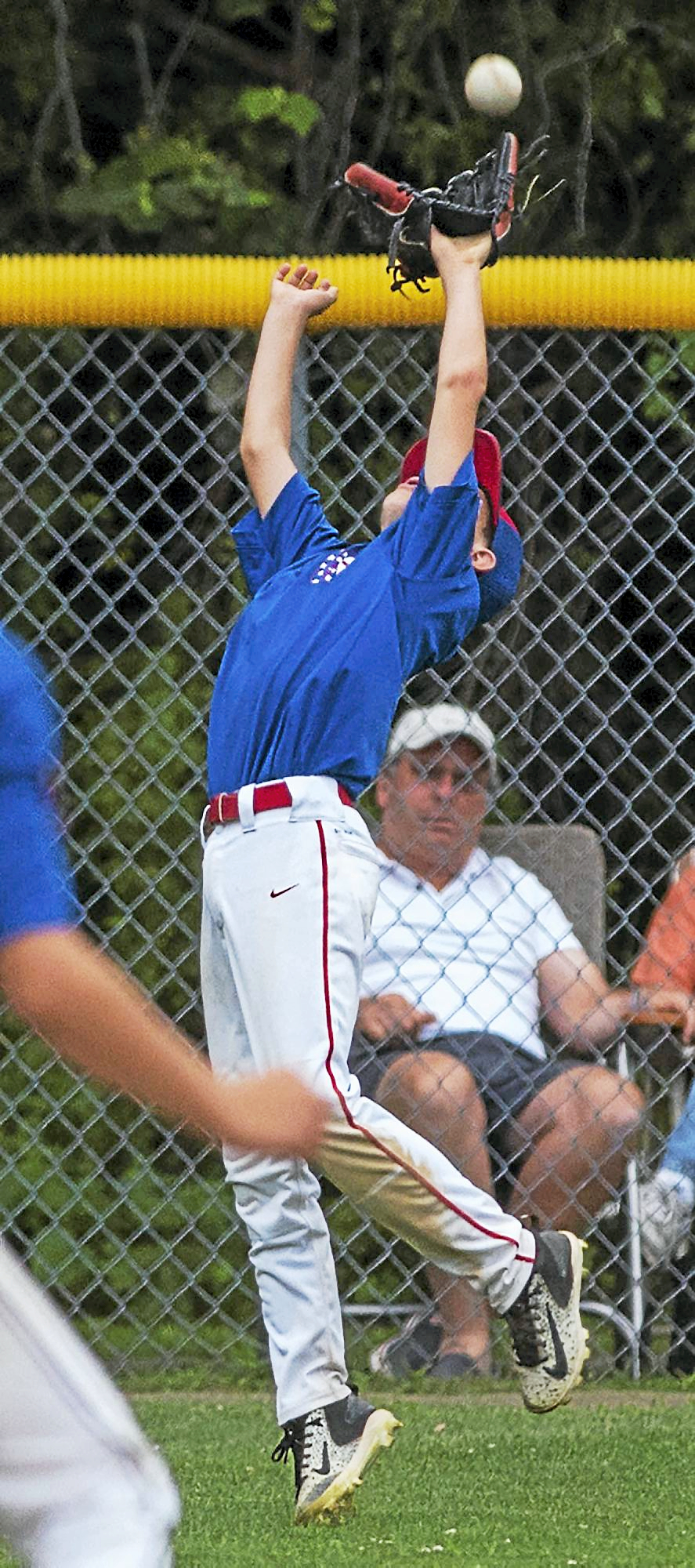 Fairfield American Little League holds off Wallingford in state ...