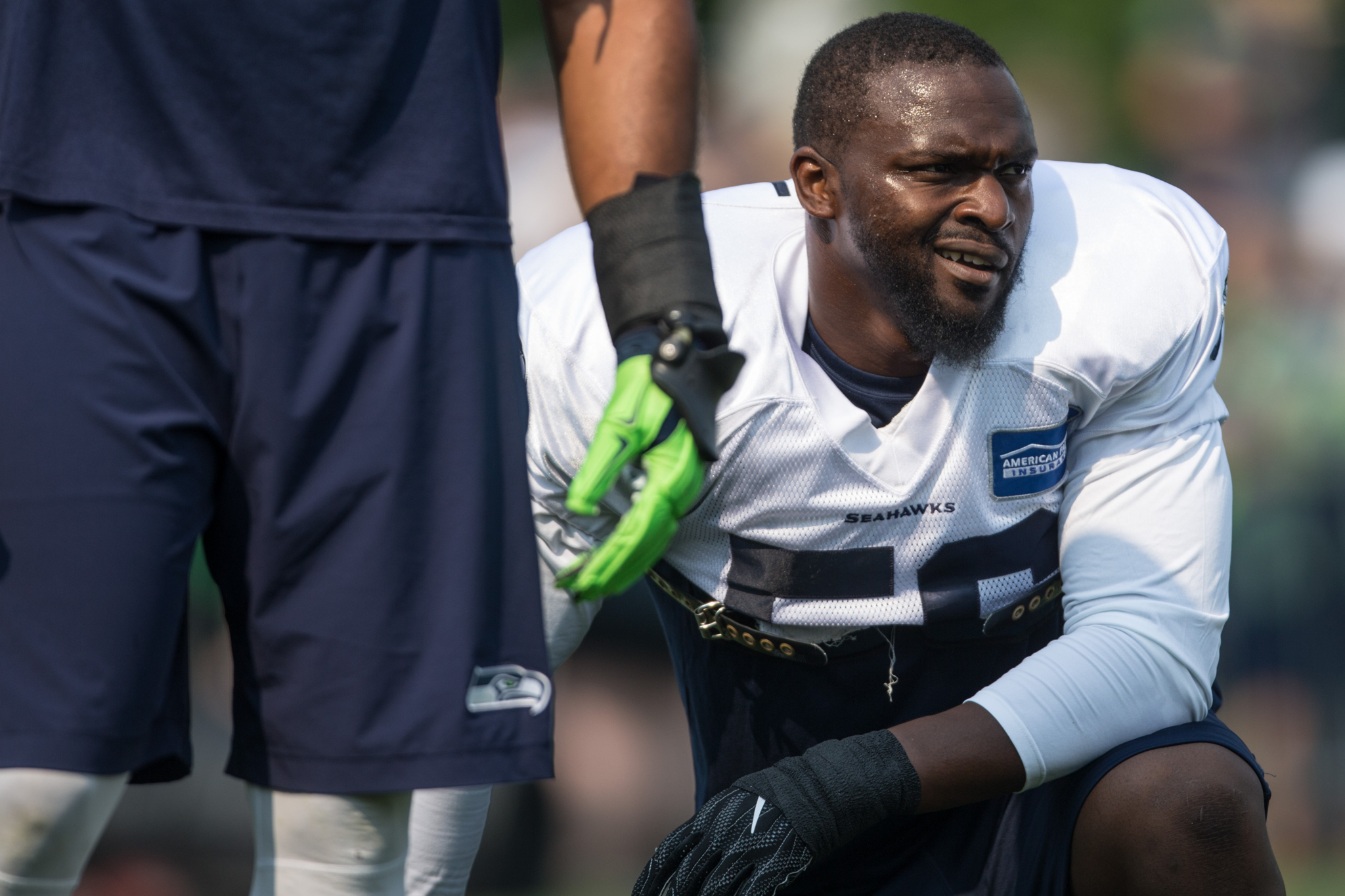 Seattle Seahawks part ways with pass rusher Cliff Avril